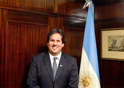 Julio Delfino fue reelegido como presidente del Centro de Navegación