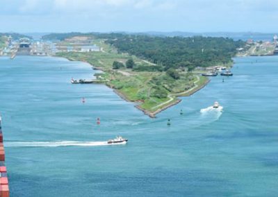 Canal de Panamá implementa medidas para mitigar impacto económico de COVID-19