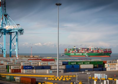 Covid: China aplica “tolerancia cero” y amenaza con paralizar la cadena de suministro en los puertos