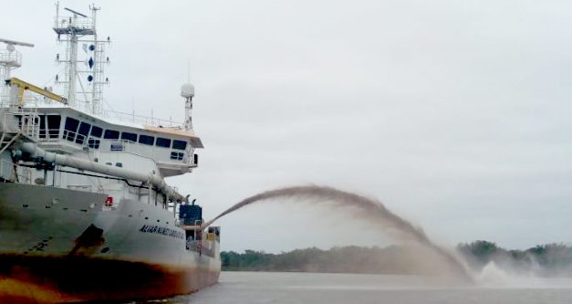 Dragado vital en el río Paraguay que permitirá recuperar la navegabilidad del canal en el tramo binacional