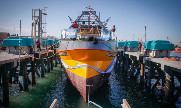 La empresa SPI Astilleros realizó la botadura de los buques Merluan y Barlovento
