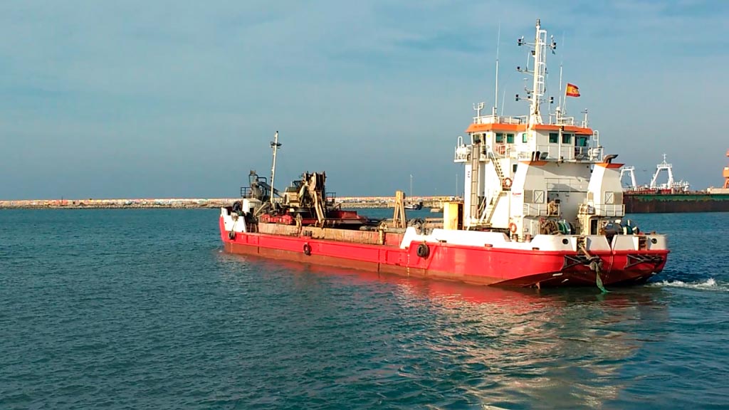 Firman convenio de $ 450 millones para dragar el Puerto Mar del Plata