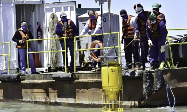 El Puerto de Bahia Blanca instaló una boya de monitoreo ambiental