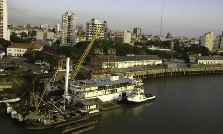 Puerto de Corrientes: El objetivo es que este sea el último puerto nacional con salida al mundo, sin tener que pasar por Rosario