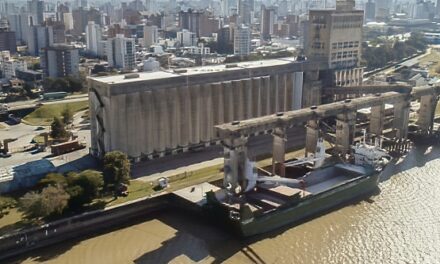 Santa Fe debate su papel en la futura administración de la Hidrovía Paraná Paraguay
