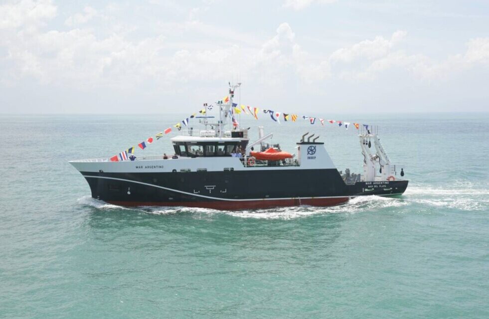 Arribó al puerto de Mar del Plata nuevo buque oceanográfico de investigación pesquera