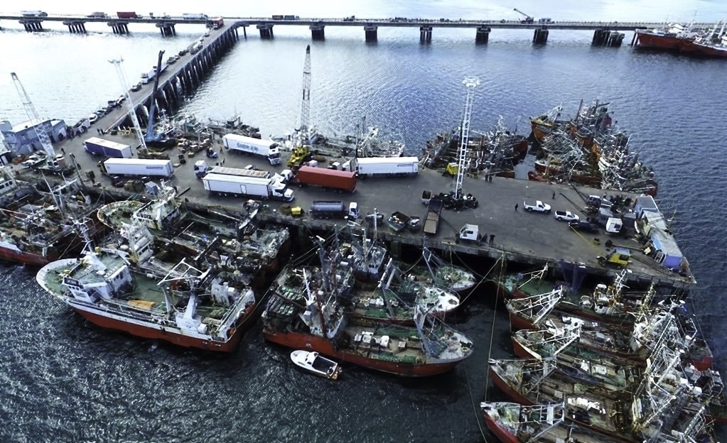 Suspenden la salida de buques del puerto de Rawson hasta nuevo aviso