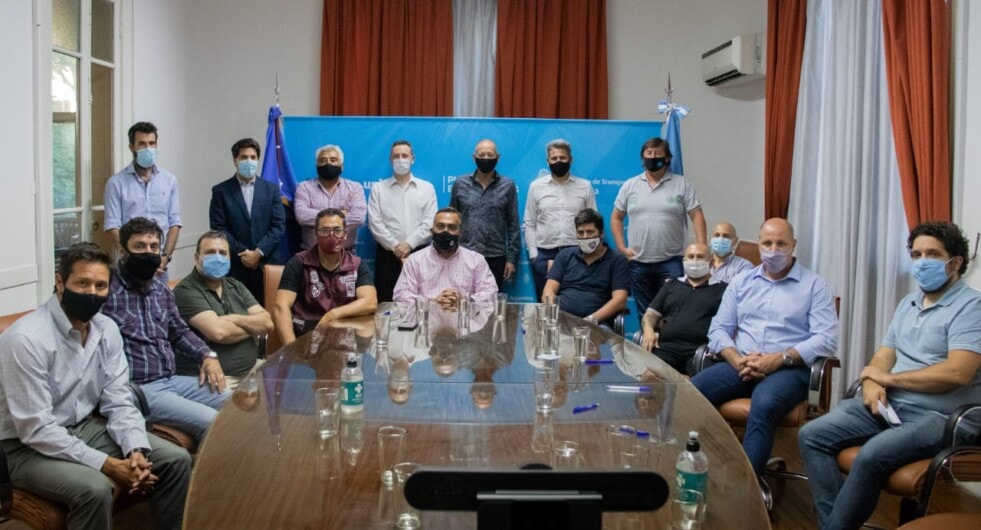 Con todos los gremios y terminales AGP confirmó  continuidad laboral para todos los trabajadores de Terminal 5