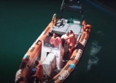 Prefectura socorrió a tres kayakistas en Puerto Madryn