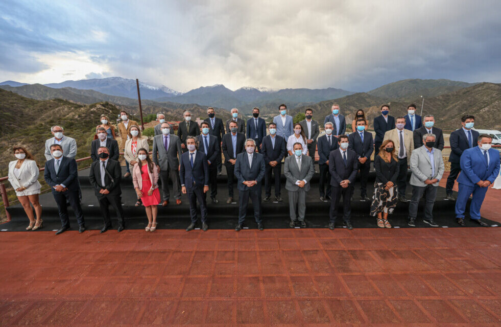 El ministro Meoni anunció obras para La Rioja