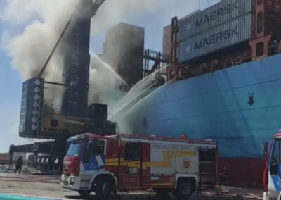 Se incendio una grúa en el Puerto de Buenos Aires