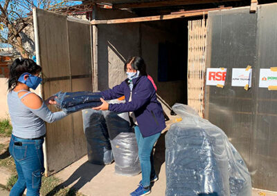 Frente a la pandemia, el programa de RSE de APM Terminals redobla sus esfuerzos para asistir con alimentos y abrigos