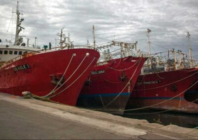 Firman de un renovado convenio colectivo de trabajo que rige la actividad para Capitanes, Pilotos y Patrones de Pesca