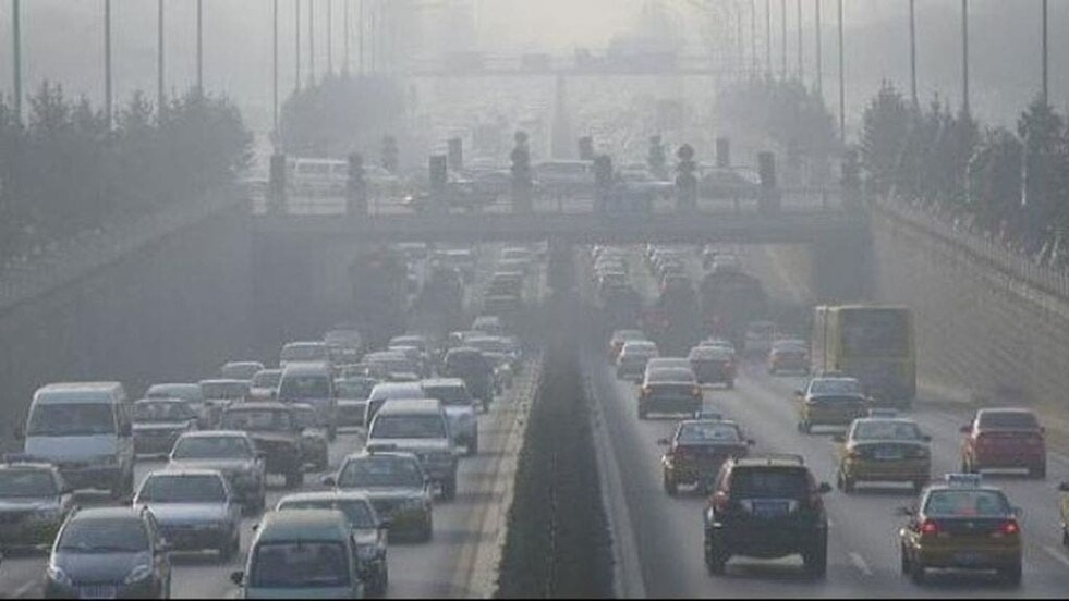 El 80% de los conductores argentinos están dispuestos a evitar el uso del auto en ciertos horarios para reducir la contaminación