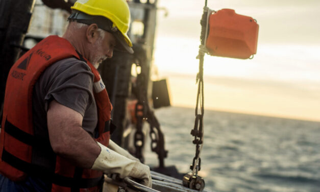 El INIDEP y el IFOP de Chile firman un convenio que promueve la investigación y el manejo sustentable de los recursos marinos de ambos países
