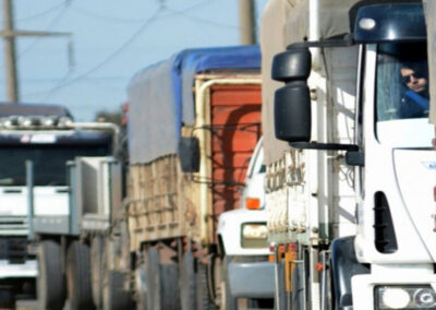 Los autoconvocados levantaron el paro que afectaba a los puertos de Bahía Blanca y Quequén