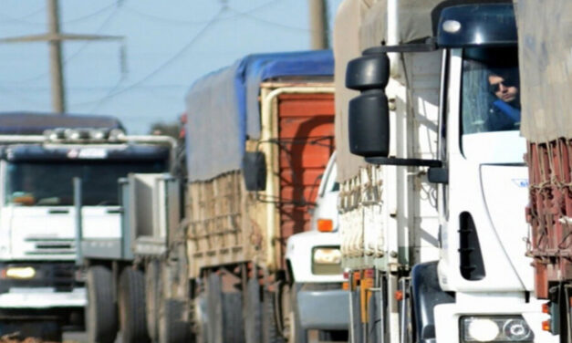 Los autoconvocados levantaron el paro que afectaba a los puertos de Bahía Blanca y Quequén