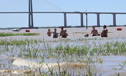 El río Paraná casi quintuplicó su caudal en menos de un mes