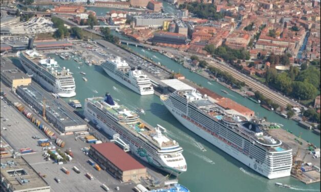 El gobierno italiano desvía el tráfico de grandes cruceros de Venecia a Marghera