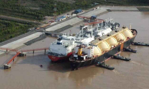 El  puerto regasificador de Escobar recibirá 24 cargamentos de GNL
