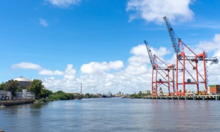 Acuerdo entre AGP y el Consorcio del Puerto de Dock Sud para el balizamiento y dragado de los accesos comunes