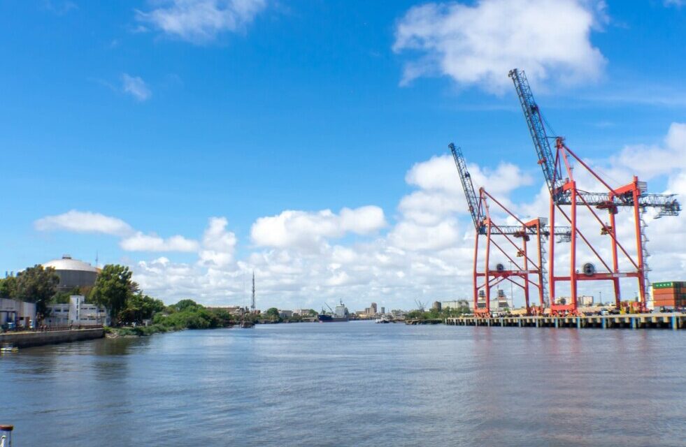 Acuerdo entre AGP y el Consorcio del Puerto de Dock Sud para el balizamiento y dragado de los accesos comunes