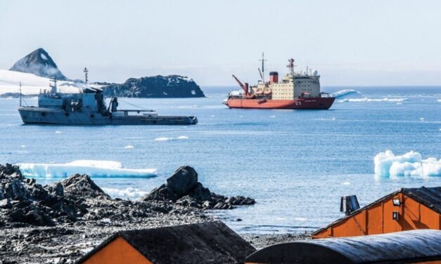 El rompehielos “Almirante Irízar” concluyó la campaña antártica y está de regreso en Ushuaia