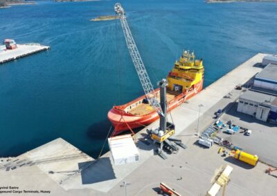 El puerto de Karmsund encarga otro LHM 550 para la terminal de carga Haugesund en Husøy, Noruega