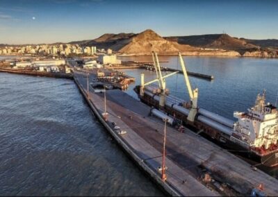 Avanza licitación para la puesta en funcionamiento del astillero del puerto de Comodoro Rivadavia
