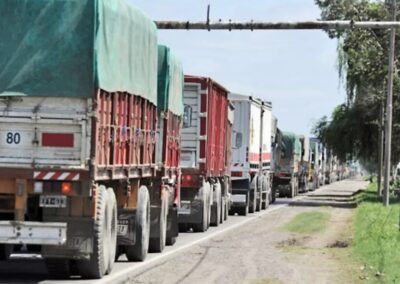 Se espera que ingresen 900 mil camiones con soja al Gran Rosario en la 2021/22