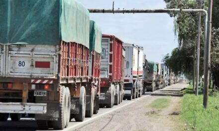 Se espera que ingresen 900 mil camiones con soja al Gran Rosario en la 2021/22