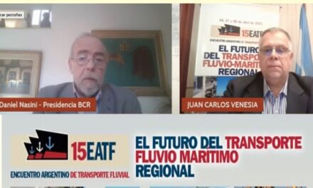 La preocupación por el futuro de la hidrovia se expresó en el inicio del Encuentro de Transporte Fluvial