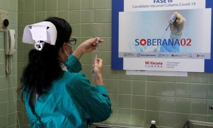 Avanzan las negociaciones para producir la vacuna Soberana en Argentina