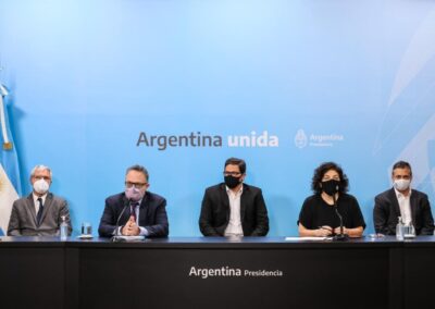 Cafiero, Vizzotti y Kulfas se reunieron con empresarios proveedores de oxígeno para garantizar abastecimiento