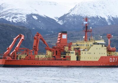 El buque oceanográfico ARA “Austral” zarpó rumbo a la Base Naval Puerto Belgrano