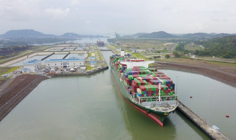 Canal de Panamá aumenta eslora permitida para las esclusas neopanamax