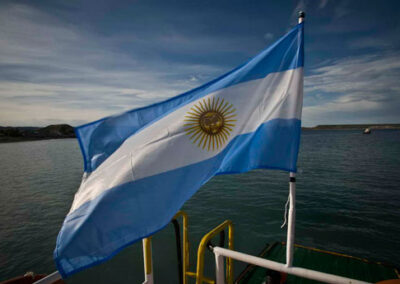 “El desarrollo de la hidrovía requiere una flota fluvial de bandera argentina”
