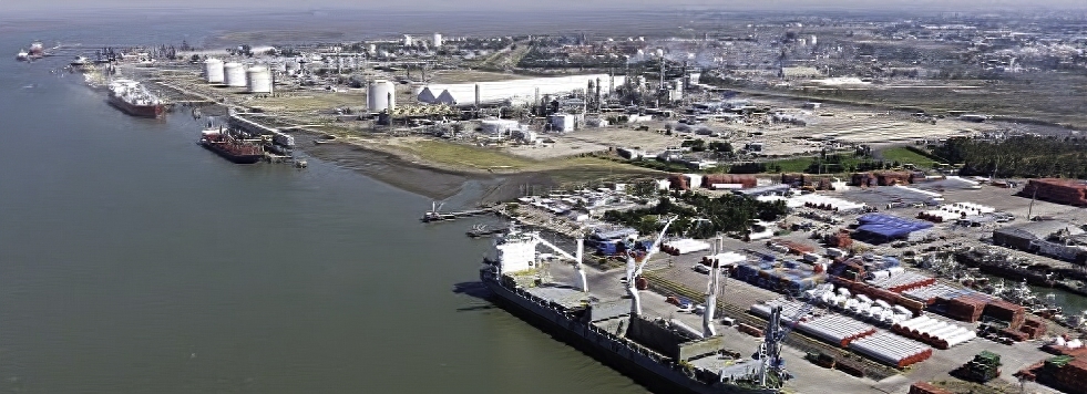 Autoridades del ministerio de transporte recorrieron los puertos de Rosales y Bahía Blanca
