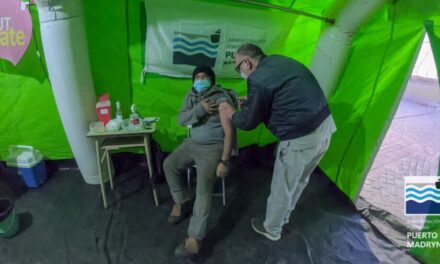 Capitanes de Pesca presente en la inauguración del vacunatorio Covid-19 en el Muelle Storni