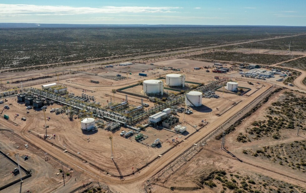 Shell puso en marcha una nueva planta de procesamiento de petróleo en Vaca Muerta