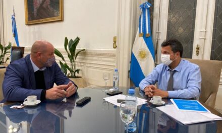 Massa y Salom analizaron mejoras en los puertos de la Argentina