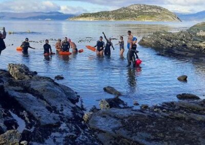 Nadadores de aguas frías recibirán el invierno en el Canal Beagle