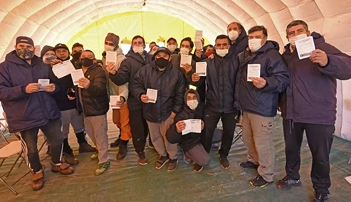 Chubut: Continúa la vacunación de trabajadores pesqueros embarcados