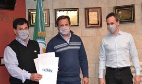 Capitanes y Maquinistas firmaron acuerdo de capacitación para trabajadores de buques pesqueros