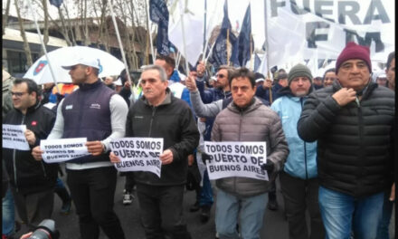 Paritarias: FeMPINRA acordó un 45 por ciento de recomposición salarial para el Puerto de Buenos Aires