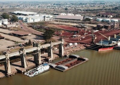 Costa, Ruiz Malec y Díaz presentaron el programa Oficios sin Prejuicios en el Puerto de San Nicolás