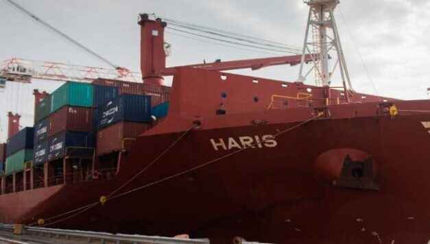Llegó al Puerto de Buenos Aires la pieza central de un telescopio microondas