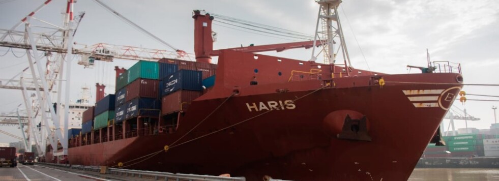 Llegó al Puerto de Buenos Aires la pieza central de un telescopio microondas