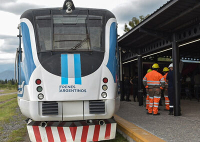 Trenes Argentinos recupera el tramo Salta-Campo Quijano y firma convenio para puente modular en Moreno