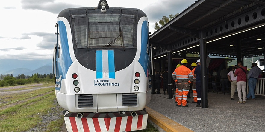 Trenes Argentinos recupera el tramo Salta-Campo Quijano y firma convenio para puente modular en Moreno